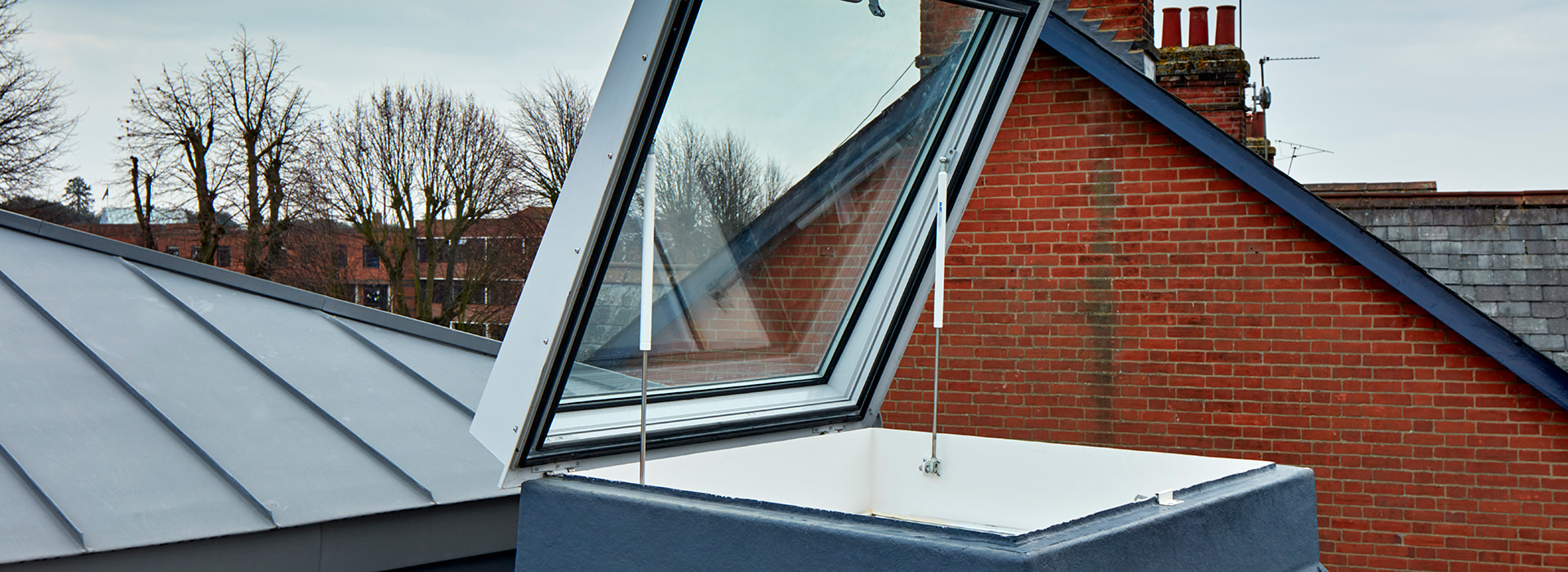 Glass roof access hatch