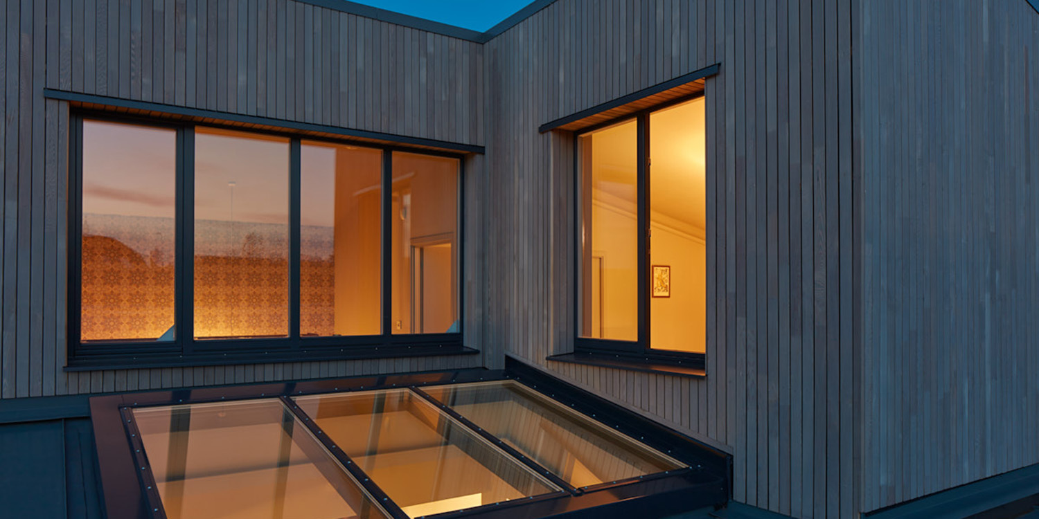 2 windows onlooking a rooflight